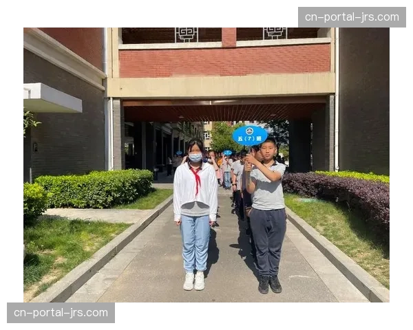 一年级小将张铭一本垒打点燃全场,金陵小学科文路校区垒球队区赛夺冠记 一年级小将张铭一本垒打点燃全场,金陵小学科文路校区垒球队区赛夺冠记